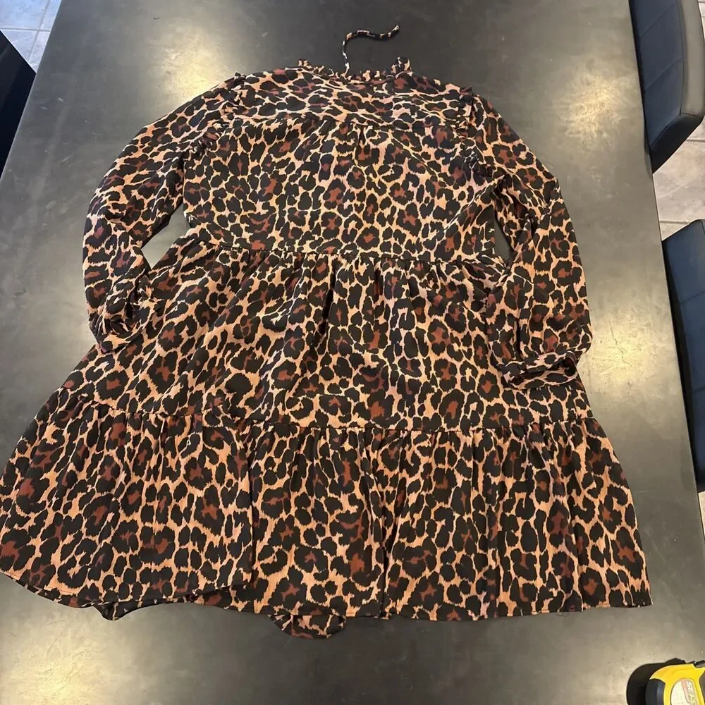 J Crew Leopard Print Dress tie neck tiered in crinkle chiffon pullover Sz Medium